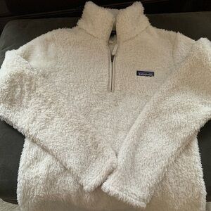 Patagonia Womens Medium Sherpa / Fleece quarter zip Sweater